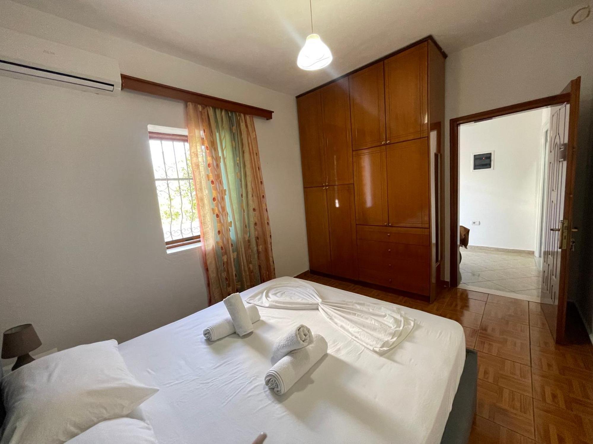 Guesthouse Dollomaja Ksamil Esterno foto